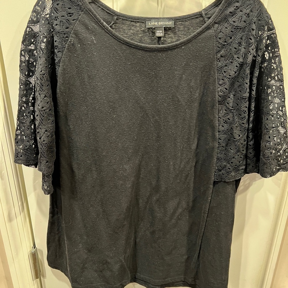 Lane Bryant Black Relaxed Blouse with Embellished Short Sleeves Sz 18/20 - Picture 4 of 4